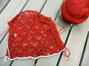 Heart lace scarf cast on